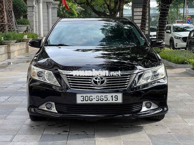 Toyota Camry 2014 2.5Q - 150000 km