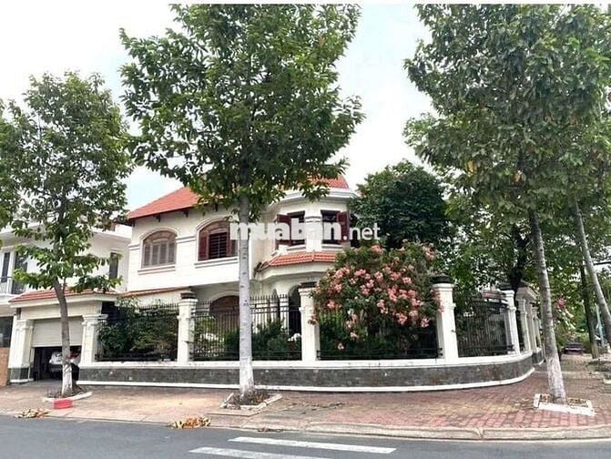CHO THUÊ BIỆT THỰ CĂN GÓC KDC HT3