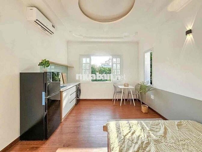 studio cửa số siêu rộng siêu thoáng