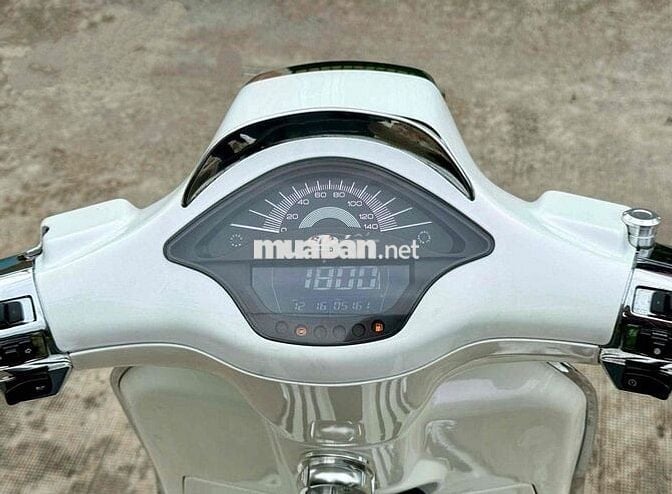vespa sprint cuối 2020 full đồ chơi xịn