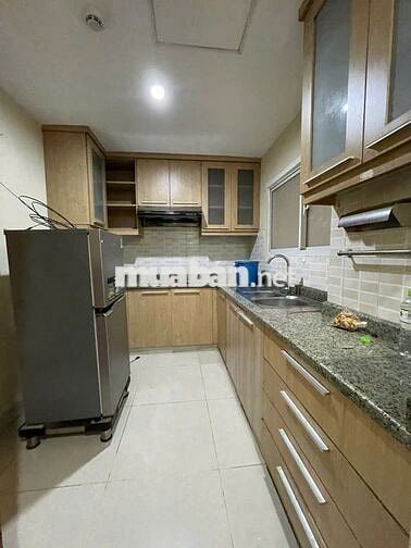 Cần cho thuê căn hộ Tản Đà Court ,77m2, 2PN, 2WC,nội thất đđ,14tr/th