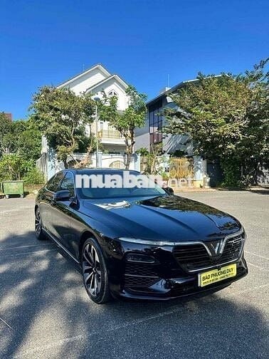 VinFast Lux A2.0 2019 Premium 2.0 AT - 62000 km