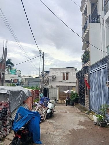 Cho thuê nhà 3 tầng, 3 pn, nhà mới 100%, 16tr