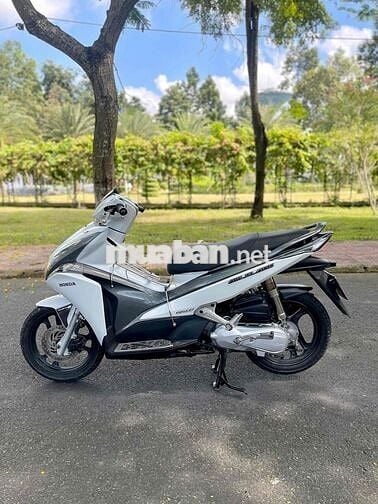 Cần bán AirBlede Fi trắng zin đẹp