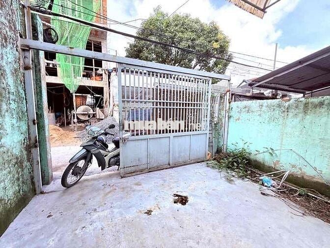 NHÀ CẤP 4 - HẺM Ô TÔ THÔNG 78m2 (4 x 20  5.6 tỷ An Hội Đông