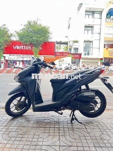 Vario 2021 xanh đen