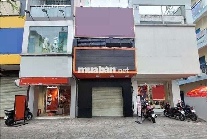 MẶT TIỀN PHAN VĂN TRỊ 3,5X17M GẦN CHỢ CÓ SÂN RỘNG CHO MỞ QUÁN ĂN,...