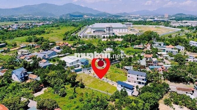 Bán Đất nền thổ cư Họa Lạc cách Đại Lộ Thăng Long (Ga Metro) 300m