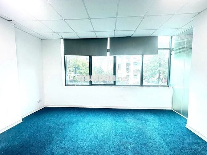 Văn phòng Trung Kính 160m² – 30 triệu/tháng