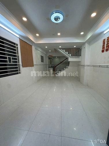 Bán nhà 3 tâng hẻm 8 Đường Minh Phụng p2 Q11