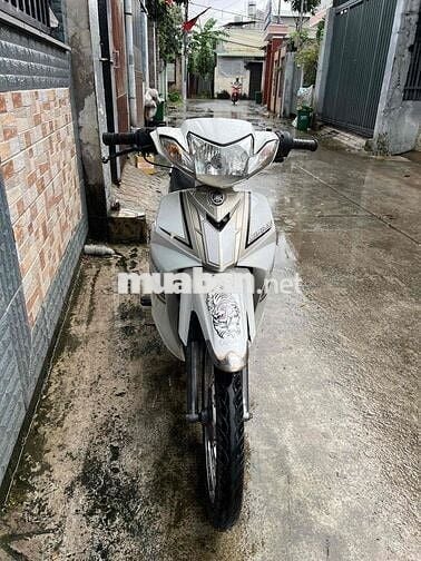 Cần bán xe Sirius , máy móc bao êm , sạch sẽ đẹp