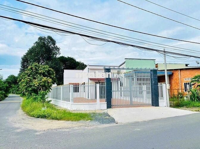 Bán gấp căn nhà cấp 4 , 2MT ở Phước Thanh , Gò Dầu 292m2 SHR giá 759tr