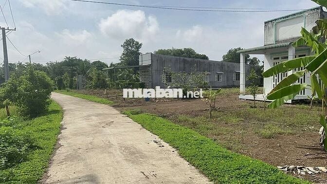 Đất mặt tiền đường Phú Hòa, Định Quán 1105m2.