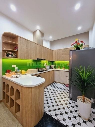 Phân lô VIP Cầu Giấy- Ngõ ôtô tải tránh- Vỉa hè đá bóng- 50m2x5T 
