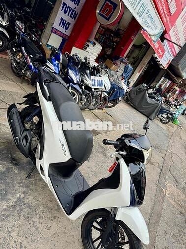 🟢🟢 SH 125 trắng đen 2015 xe đẹp chính  chủ có góp