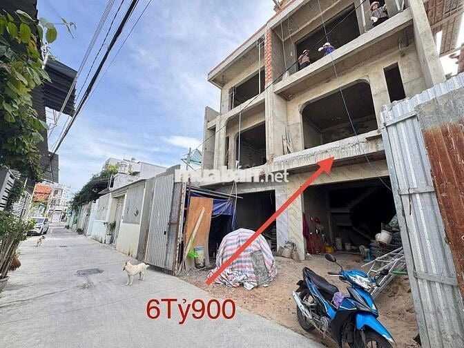 Nhà 3 Tầng 2 mặt tiền đường oto Củ Chi cách Biển 3phut đi bộ, 3PN, 3WC