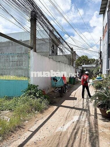 NỀN XÂY TRỌ GẦN ĐẠI HỌC NAM CẦN THƠ LỘ Ô TÔ
