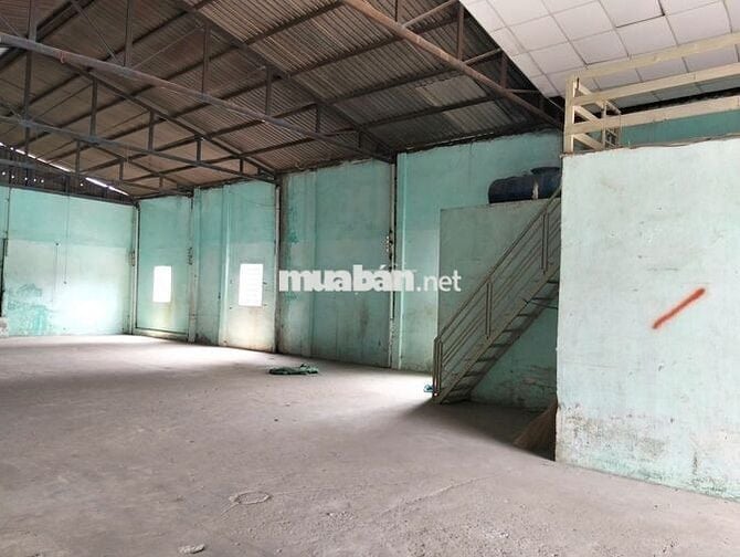 Cho thuê mặt tiền sẵn kho xưởng đường cây cám sầm uất