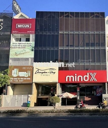 Nhà nguyên căn MT Đ.Nguyễn Thị Thập HimLam 5x20m2 Có thang máy 70tr/th