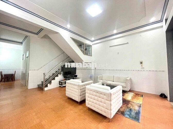 CHO THUÊ NHÀ NGUYÊN CĂN 1 TRỆT 1 LẦU BẮC NHA TRANG GIÁ 10 TRIỆU/ THÁNG