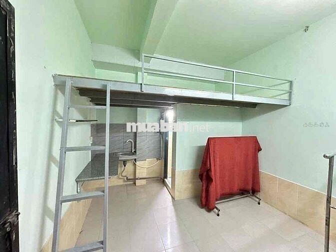 Phòng trọ có gác giá rẻ ngay Cầu Xéo - Tân Kỳ Tân Quý