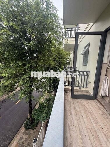 BÁN CĂN GÓC SENTURIA KHU COMPOUND VƯỜN LÀI AN PHÚ ĐÔNG