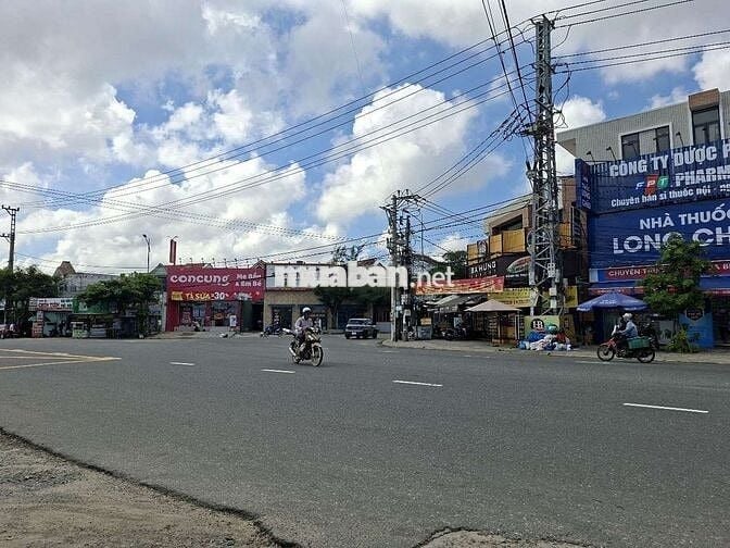 Bán nhà 2 mặt kiệt ô tô. Điện Dương dt 200m2