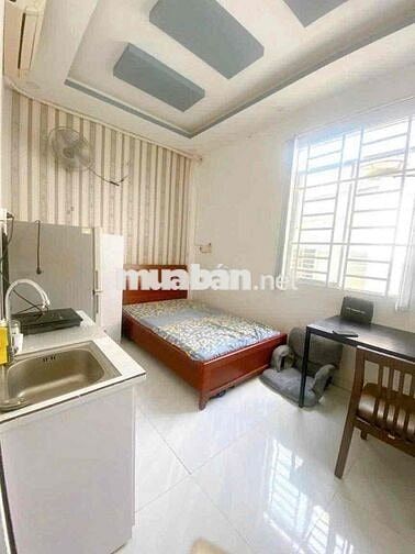 Studio full nt, cửa sổ, có máy giặt chug, sát cầu chữ Y, Quận 5