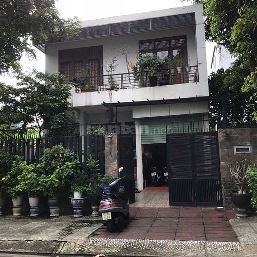 Bán biệt thự khu biệt lập 1 trệt 1 lầu, dân cư an ninh, dân trí