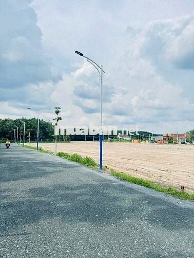 CHÍNH CHỦ CẦN TIỀN BÁN GẤP LÔ ĐẤT CHƠN THÀNH 150M2 GIÁ 180TR SỔ RIÊNG