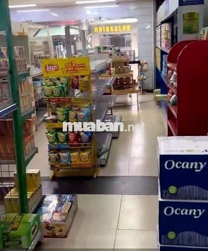 Cho thuê nhà mặt tiền Nguyễn Văn Quá Q12 diện tích 7x35m trệt 2 lầu