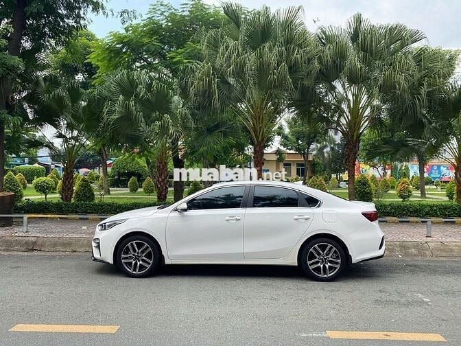 Kia Cerato 2020 1.6 AT Luxury - 18k km 51H-777.xx