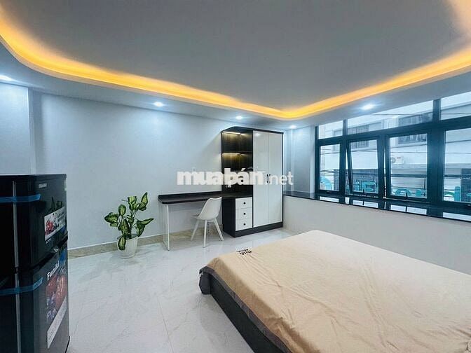 CHO THUÊ PHÒNG FULL NỘI THẤT CỬA SỔ LỚN NGAY CHỢ BÀ CHIỂU GIÁP Q1,Q3