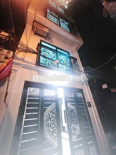 💥 Bán nhà riêng tại Lĩnh Nam, 6,26 tỷ, 35 m2, Chính chủ, hàng hiếm