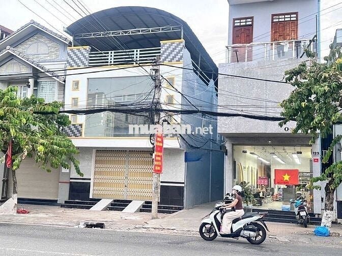 MẶT BẰNG GÓC 2 MẶT TIỀN ĐƯỜNG CÁCH MẠNG THÁNG 8 - CÁI KHẾ - CẦN THƠ