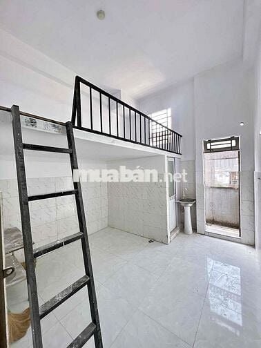 Phòng sẵn máy lạnh gần ĐH Công Thương