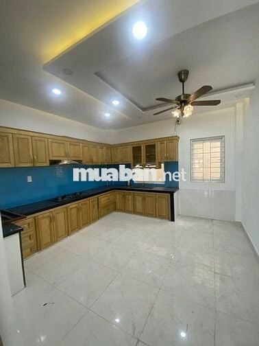 Xe hơi ngủ nhà! Bán nhà Hoàng Hoa Thám mới đẹp 4tầng giá chỉ 8.5 tỷ