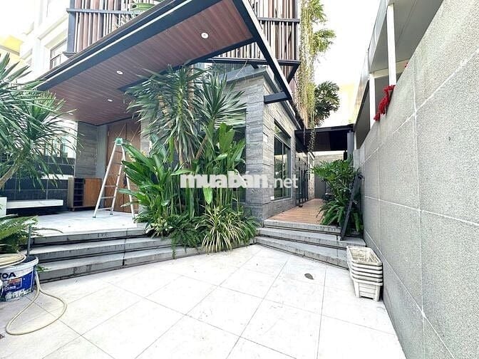 CHO THUÊ BIỆT THỰ SONG LẬP- SANG - XỊN. 152M2 - 4 PN -5 WC. GIÁ 132 TR
