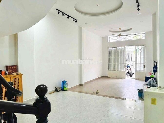 NHÀ ĐẸP TÊN LỬA-FUll NỘi THẤT-3TẤM GIÁ RẺ