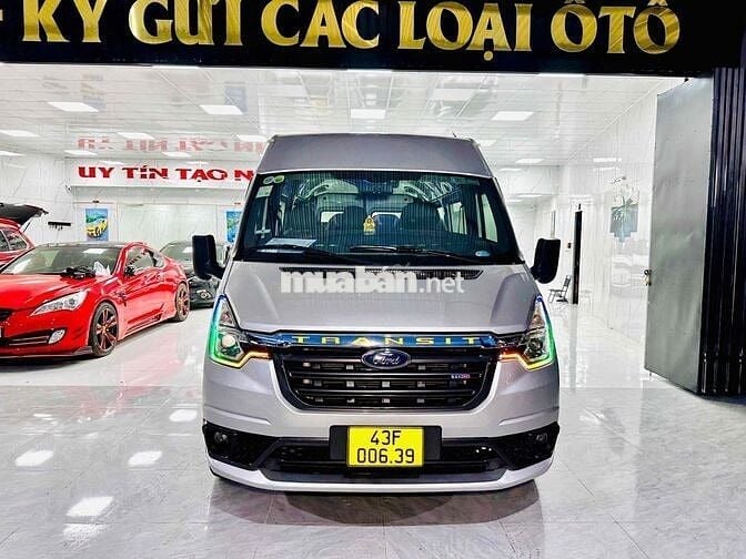 Ford Transit 2023 Limousine - 99999 km