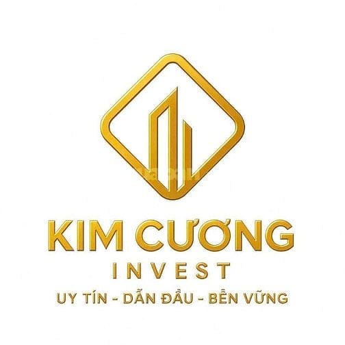 Tuyền Nhân Viên Kinh Doanh làm việc tại văn phòng