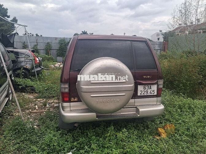 Isuzu trooper 2002 -200000 km