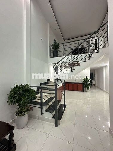 Bán nhà 2 tầng kiệt ô tô 151 Âu Cơ