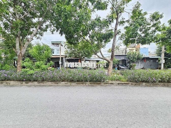 Đất đẹp trục chính kinh doanh kdc Tứ Hải thông kdc Biconsi Dĩ An