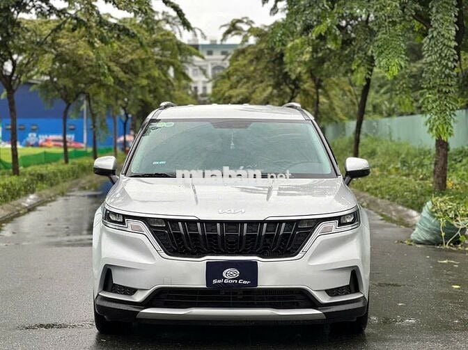 Kia Carnival 2022 2.2D Luxury 8 chỗ chưa đến 1 tỷ