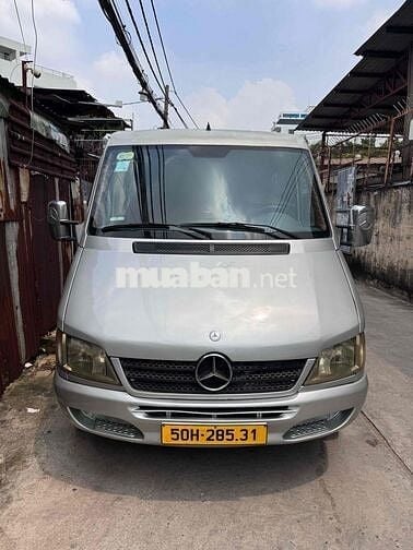 Mercedes Sprinter tải van 6 người 900kg 9 chủ ký
