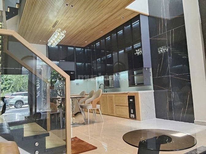 BÁN NHÀ TÂN CỔ ĐIỂN SAU LƯNG ĐƯỜNG 29/3,TRUNG TÂM HOÀ XUÂN,ĐÀ NẴNG