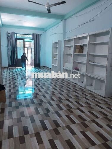 Nhà rộng đẹp 4x22m lầu 3pn 2wc hẻm 4m. Gần công viên Làng Hoa