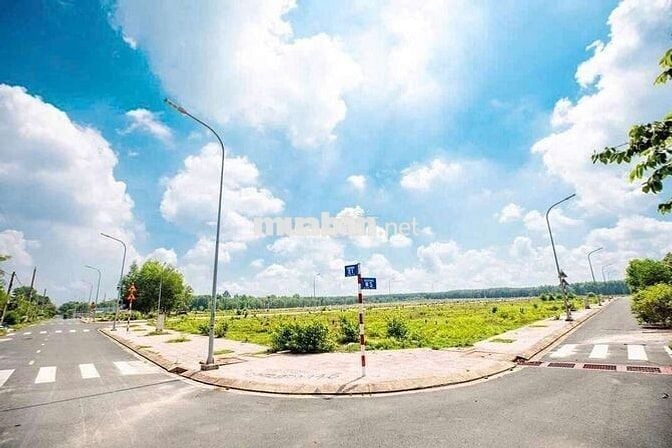 TRẢ NỢ BÁN GẤP LÔ ĐẤT 126m2 GIÁ 2TỶ350, ĐƯỜNG RỘNG, KHU DÂN CƯ ĐÔNG
