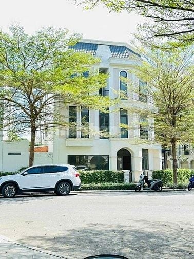 Bán khu villa Bến Lức, căn góc lớn nhất gấp 3 căn